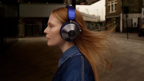 Купить беспроводные наушники dyson zone headphone blue/silver Наушники Dyson в официальном магазине Apple, Samsung, Xiaomi. iPixel.ru Купить, заказ, кредит, рассрочка, отзывы,  характеристики, цена,  фотографии, в подарок.