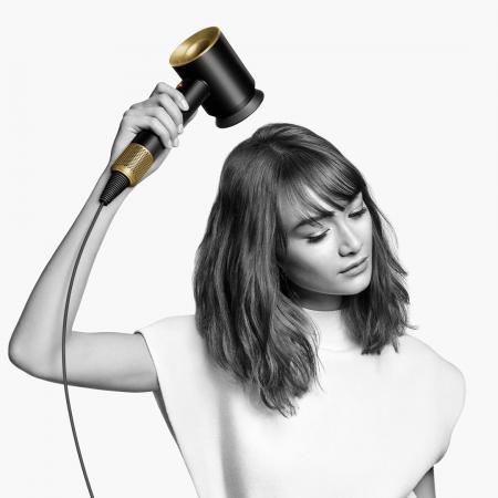 Купить фен dyson supersonic hd15 gold onyx Фены Dyson в официальном магазине Apple, Samsung, Xiaomi. iPixel.ru Купить, заказ, кредит, рассрочка, отзывы,  характеристики, цена,  фотографии, в подарок.