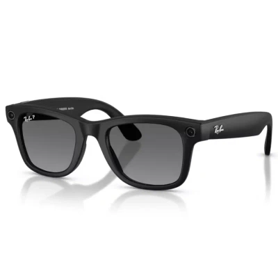 Ray-Ban Wayfarer Matte Black / Polar gradient graphite   